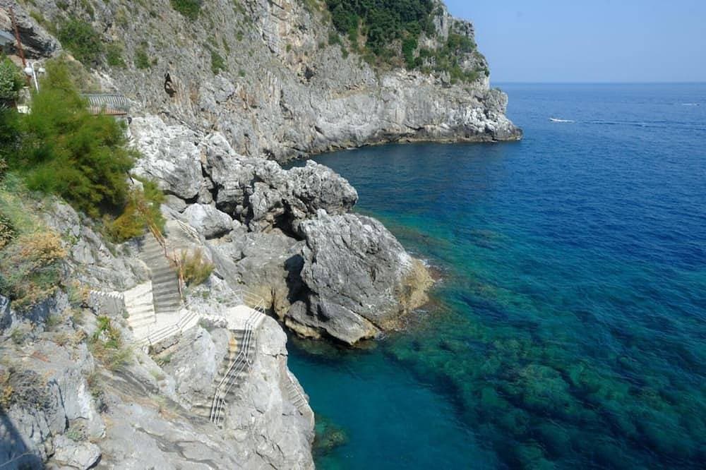 Foto 9 von 28: Villa Azzurra mit privatem Pool und Zugang zum Meer