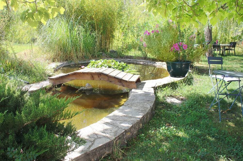Foto 13 von 13: Comfortable gîte in a quiet, green setting. With swimming pool