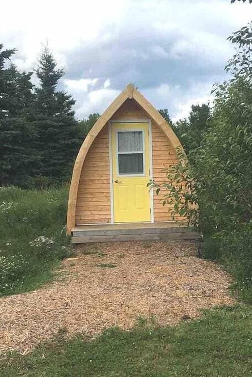 Foto 2 von 6: Jack Pine Camping Pod at The Spruces