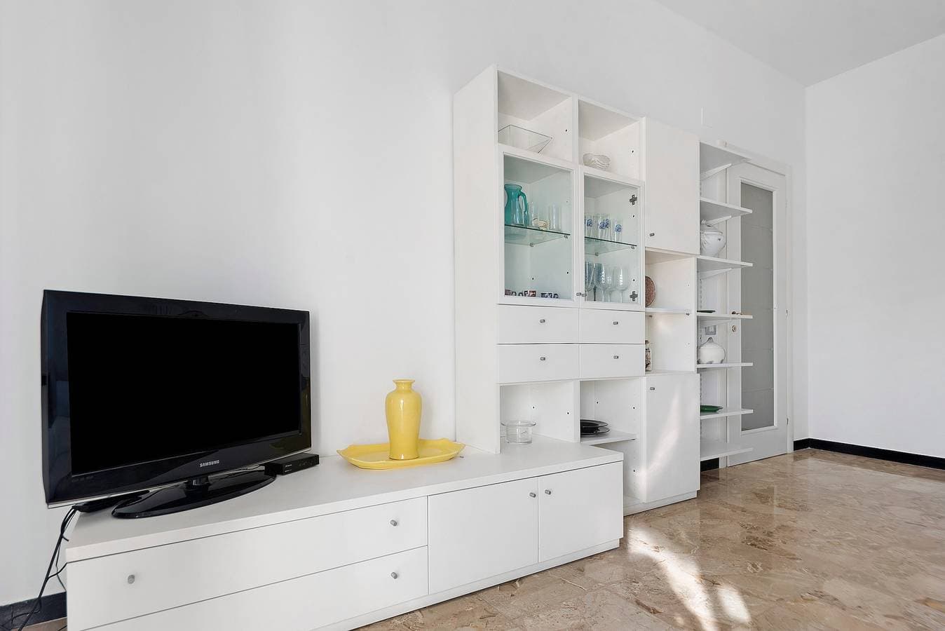 Foto 7 von 38: Appartement 'Maison Giovanna mit Garagenparkplatz', Meerblick, WLAN und Klimaanlage