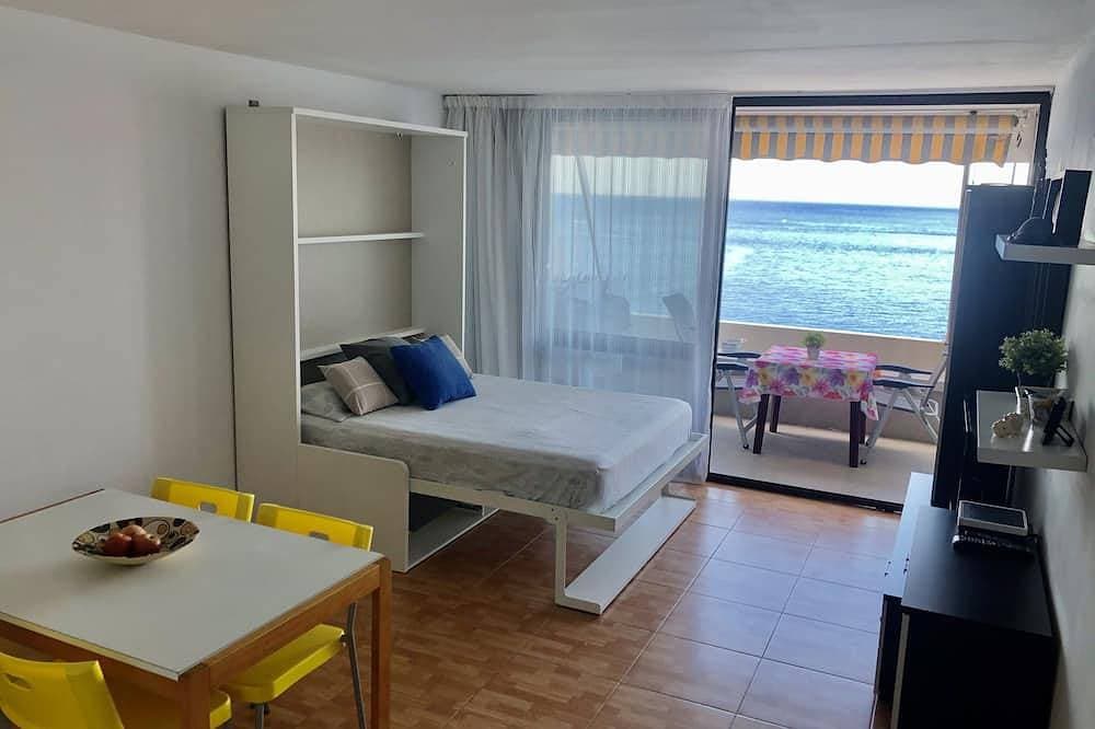 Foto 3 von 30: Schöne Ferienwohnung mit Pool, Garten und Meer