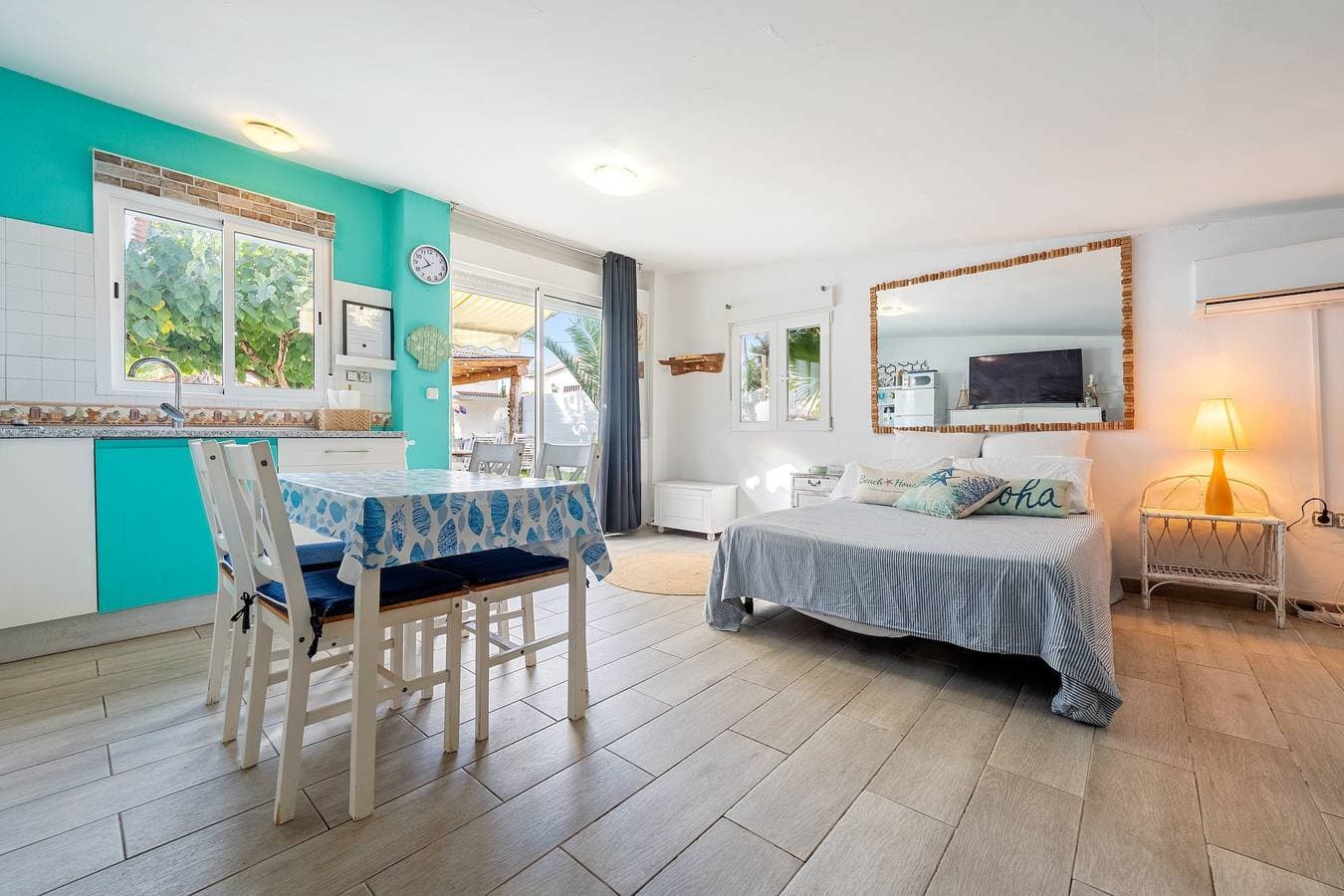 Foto 5 von 25: Ferienhaus 'Preciosa' mit privatem Garten, WLAN und Klimaanlage