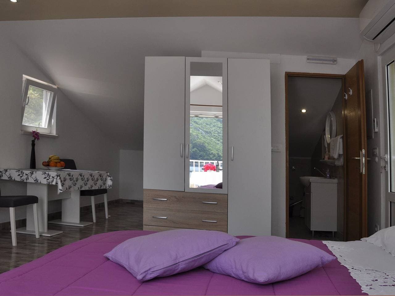 Foto 2 von 20: Apartment Danijela Mljet - Studio Apartment with Balcony and Sea View