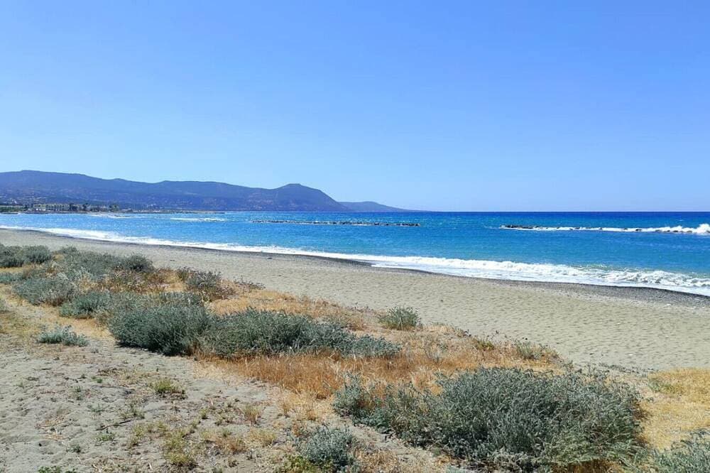 Foto 10 von 13: A charming bungalow with sea views and within 100 meter from the beach!