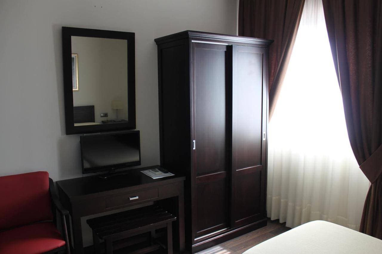 Foto 4 von 5: Standard Twin Room