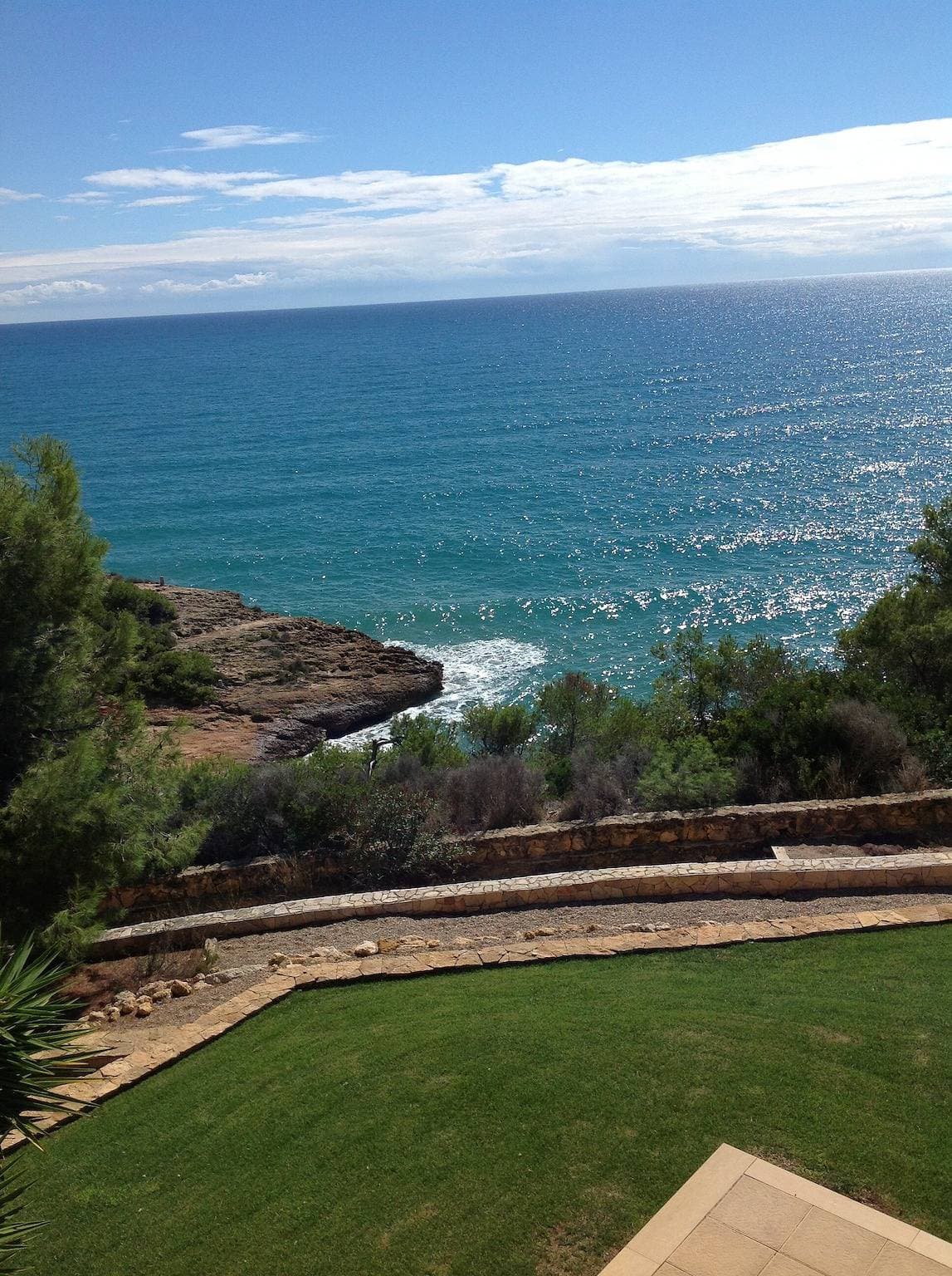 Foto 4 von 44: Villa 'The Beauty of Cala Tamarit' mit Meerblick, Pool, WLAN und Garten