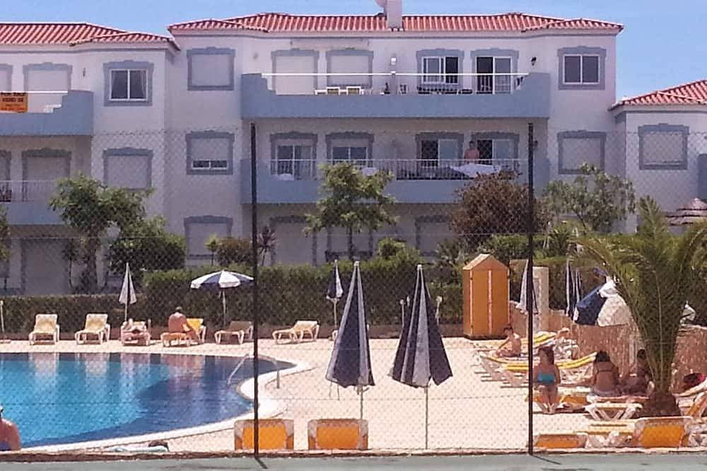 Foto 11 von 12: Festzelt am Pool Apt im fabelhaften Oasis Parque
