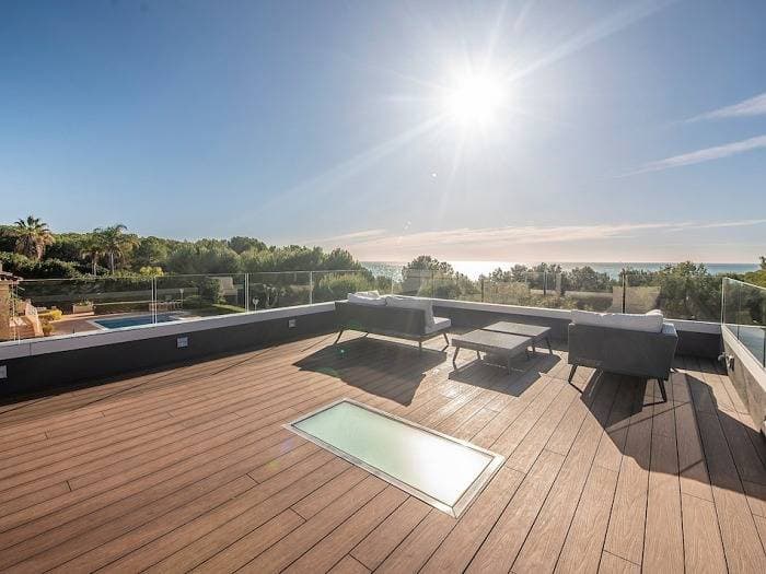 Foto 10 von 46: Ferienwohnung für 10 Personen mit Terrasse