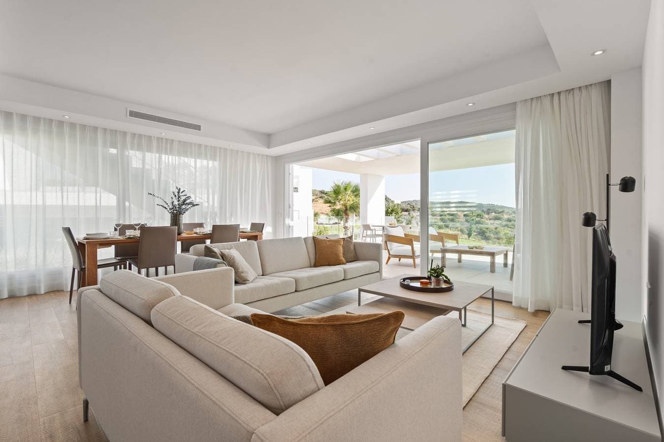 Spacious 2-bed & Solarium Alcazaba Lagoon 1