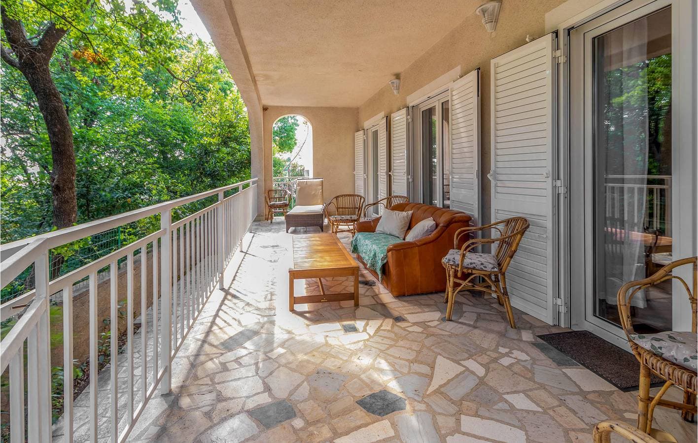 Foto 10 von 32: Gemütliche Ferienwohnung mit Meerblick, Terrasse und Parkplatz – in der Nähe von Klenovica