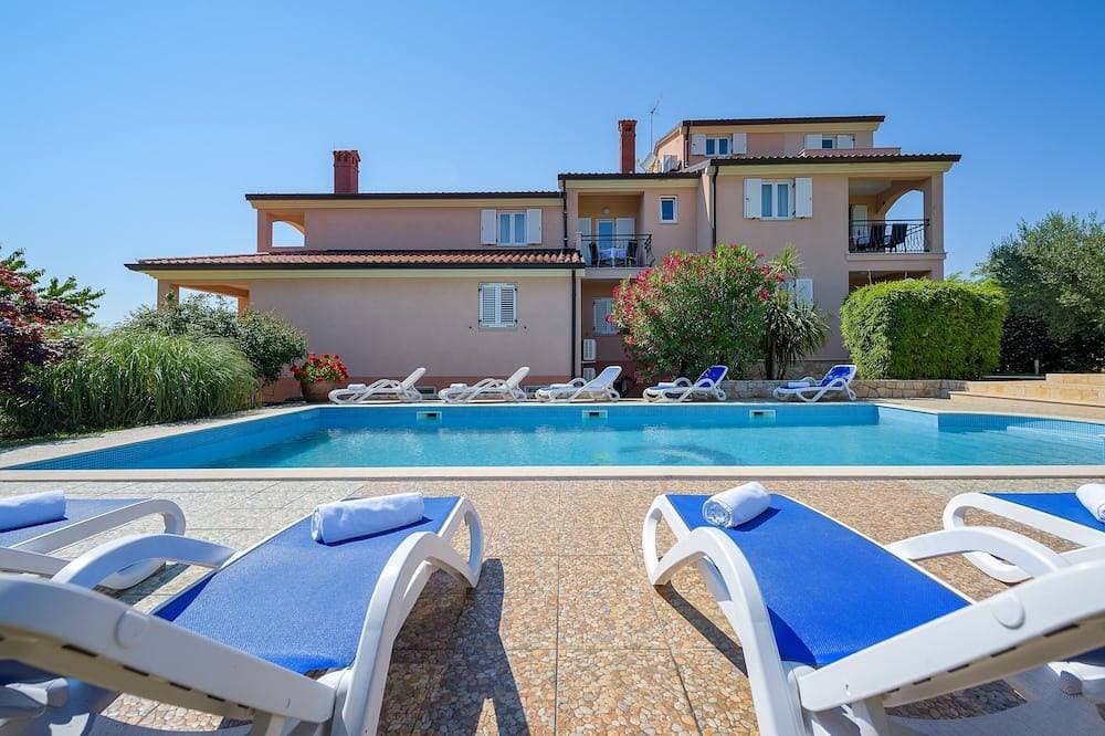 Foto 12 von 15: 1-Zimmer-Ferienwohnung mit Pool Basanija, Umag