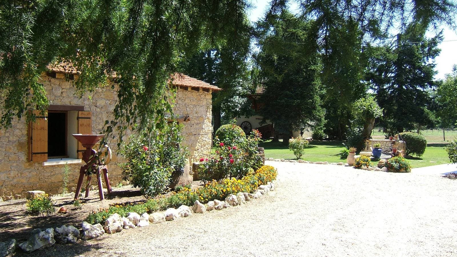Foto 4 von 19: Bed & Breakfast „Chambre Double Carpediem Bergerac“ mit Gemeinschaftsgarten, WLAN und Klimaanlage