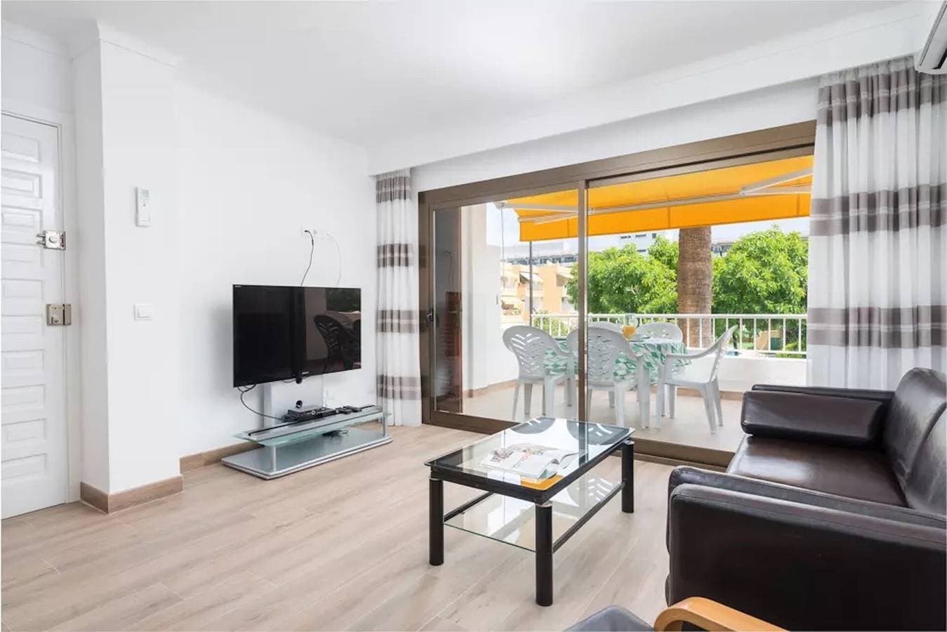 Foto 5 von 18: Schöne Ferienwohnung "Venecia" mit Pool, WLAN, Balkon und Klimaanlage