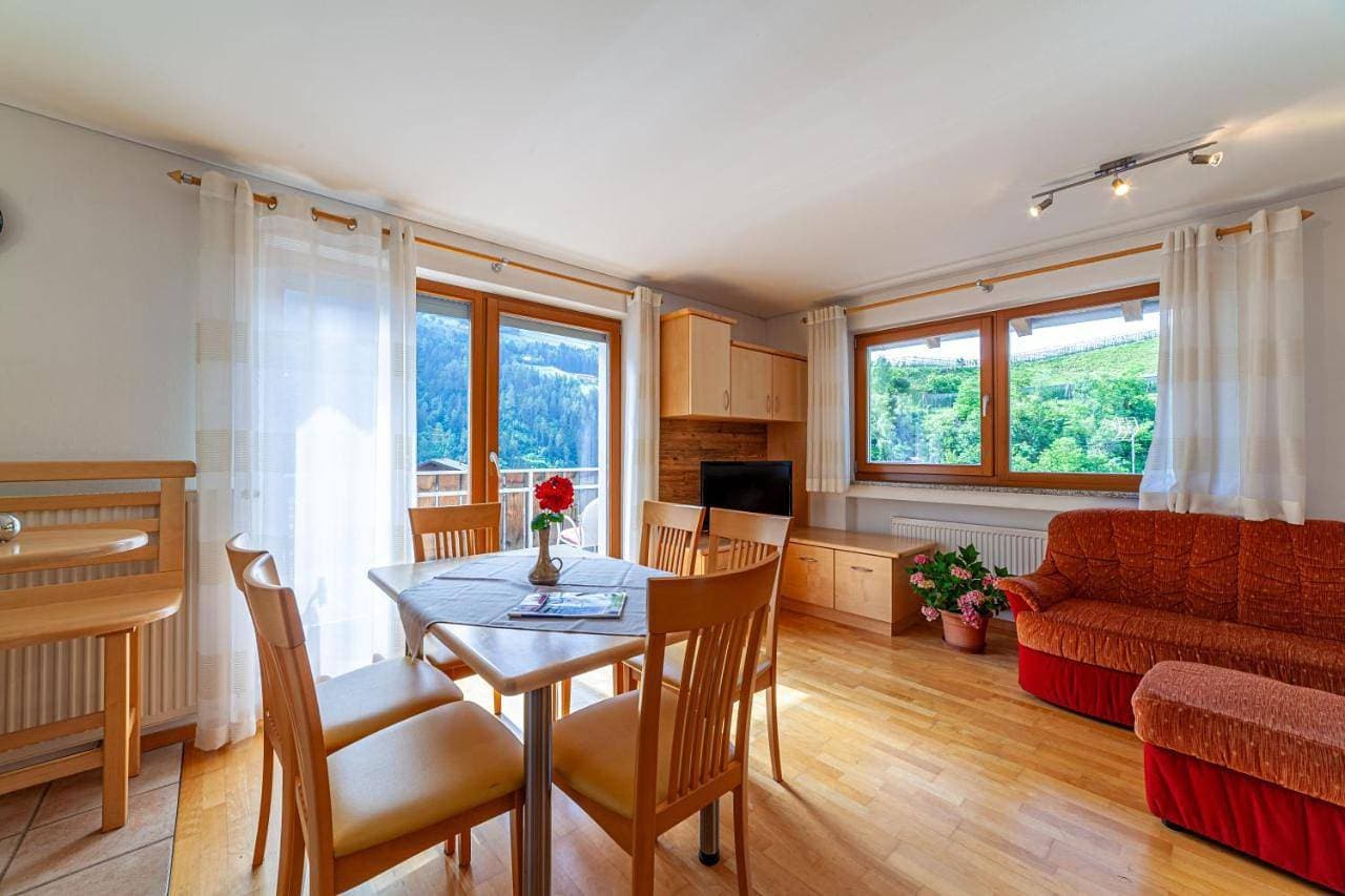 Foto 6 von 12: Apartment with Balcony