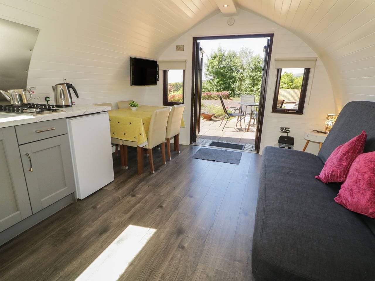 Foto 6 von 31: Hütte für 2 Personen mit Garten