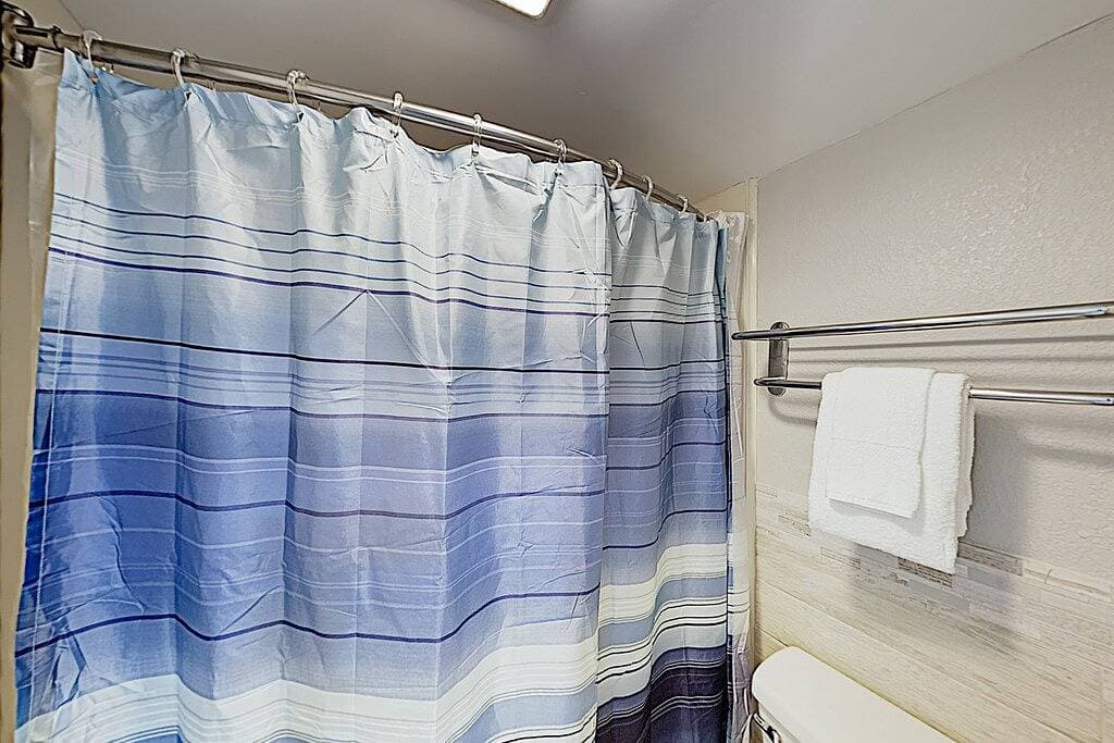 First Floor,Direct Oceanfront,Beautiful Decor,Nice 1