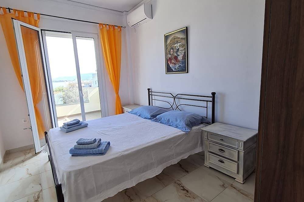 Foto 3 von 20: Wohnung mit Meerblick, 200 Meter vom Strand Minimärkte, Restaurants, Bars