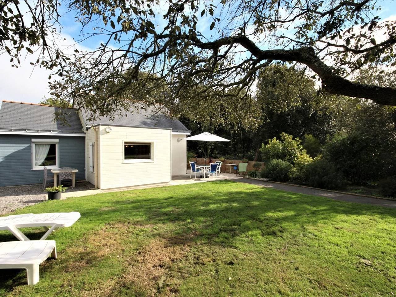 Foto 13 von 17: Gîte avec Terrasse Privative à 800m des Plages - 2 Chambres, Local à Vélos, Équipements Bébé