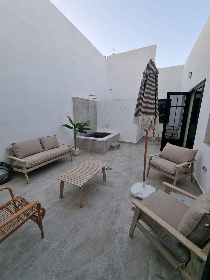 Foto 7 von 49: Three-Bedroom House
