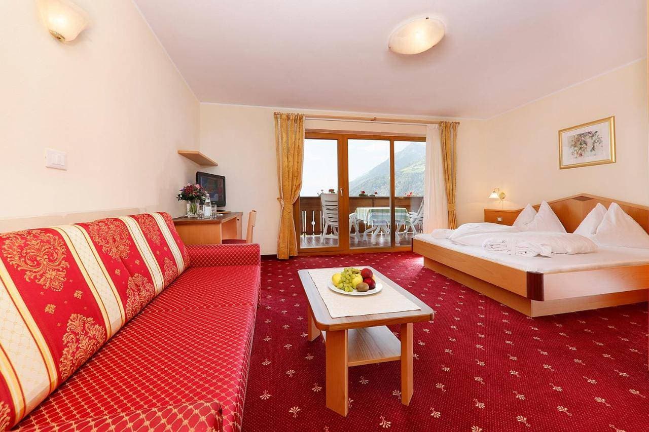 Foto 4 von 5: Double Room with Balcony