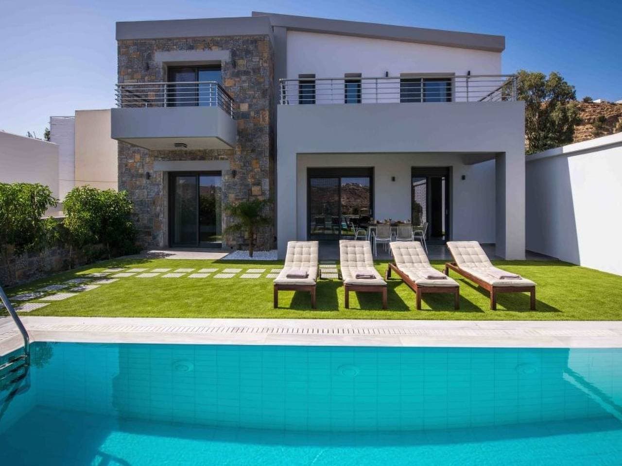 Pitsidia Hills 1
