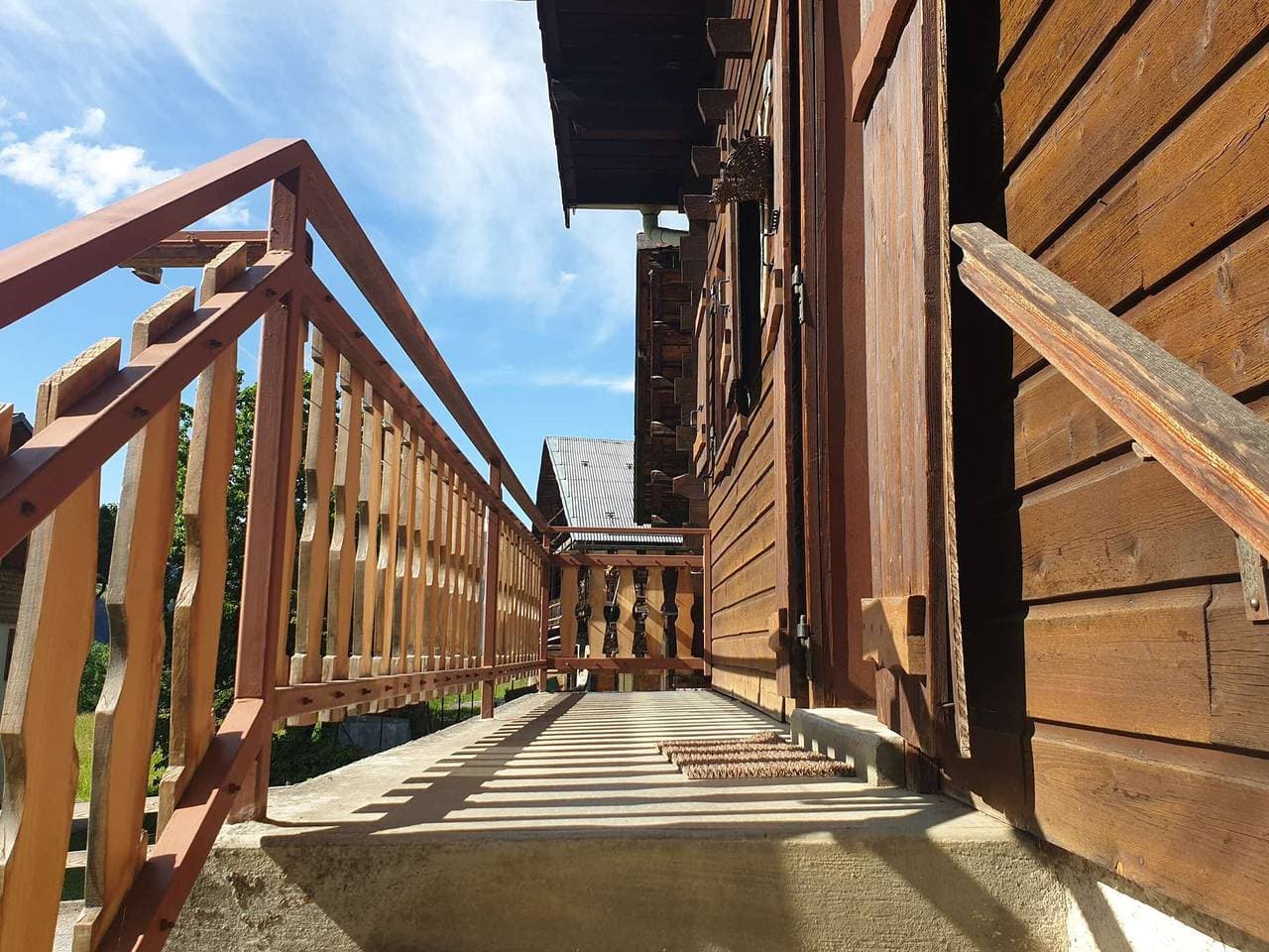 Foto 6 von 15: Gemütliches Chalet im Dorfzentrum mit Garten, Balkon & Parkplatz – Perfekt für 2-3 Personen