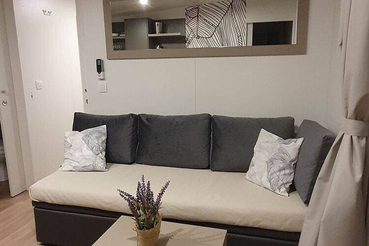 Mobile Homes Karlo & Dino - Two Bedroom Mobile Home with Terrace 1