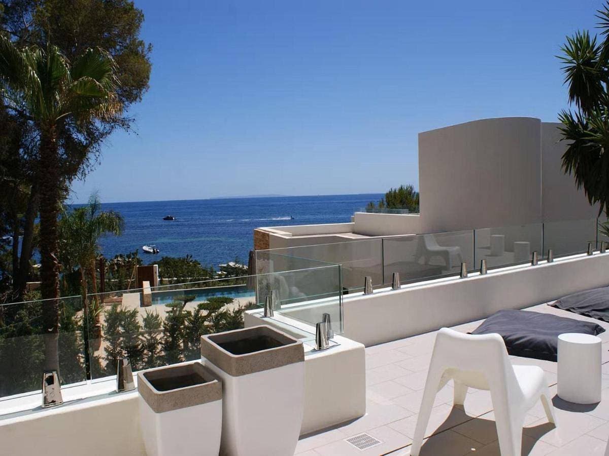 Foto 5 von 38: Five-Bedroom Villa