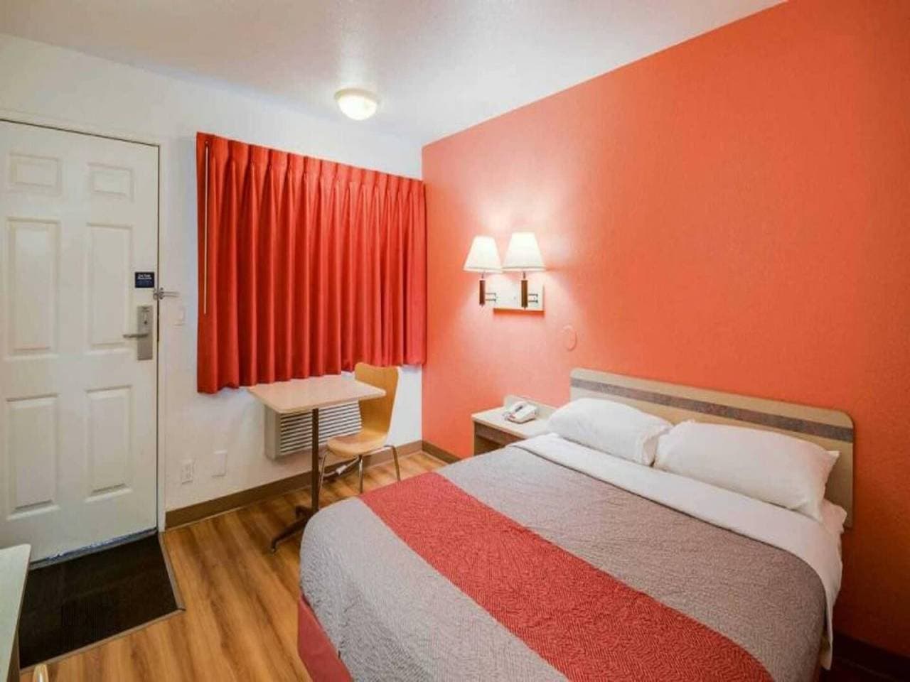 Foto 12 von 35: 1 Queen -bett -zimmer, Kostenloses Wlan