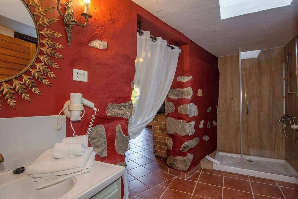 Foto 5 von 22: Ferienhaus mit Gemeinschaftspool in Fontanales