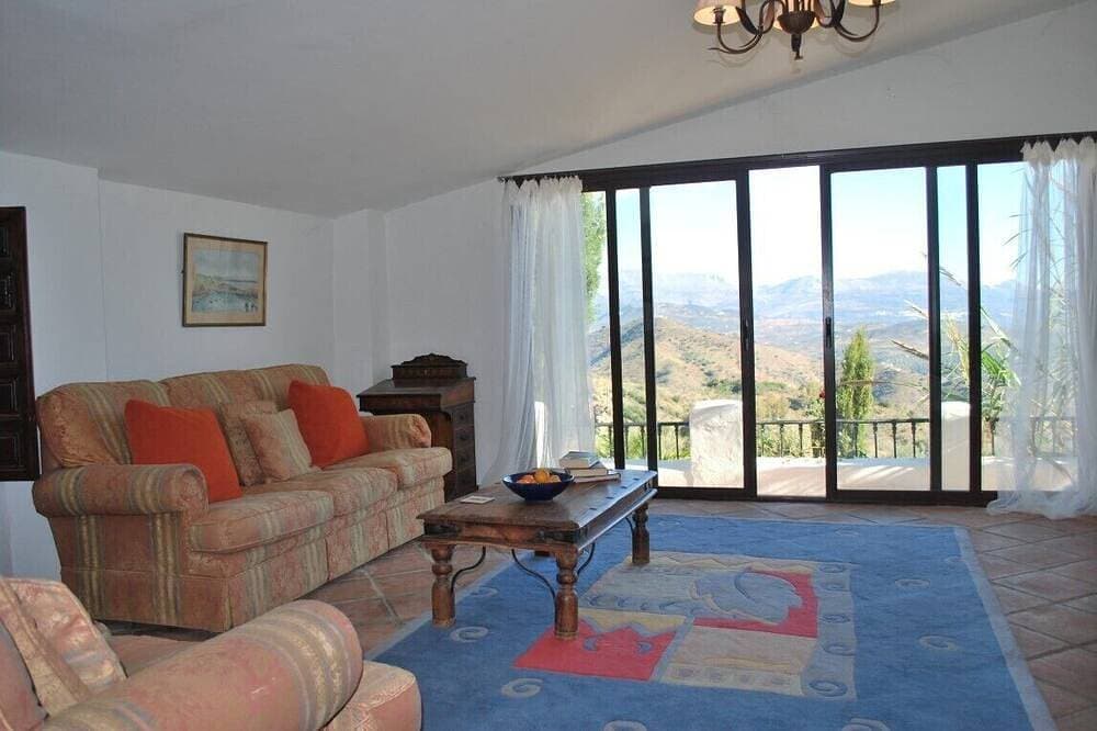 Foto 7 von 19: Großes andalusisches Bauernhaus, herrliche Aussicht, Pool und Gärten, in der Nähe des Naturparks