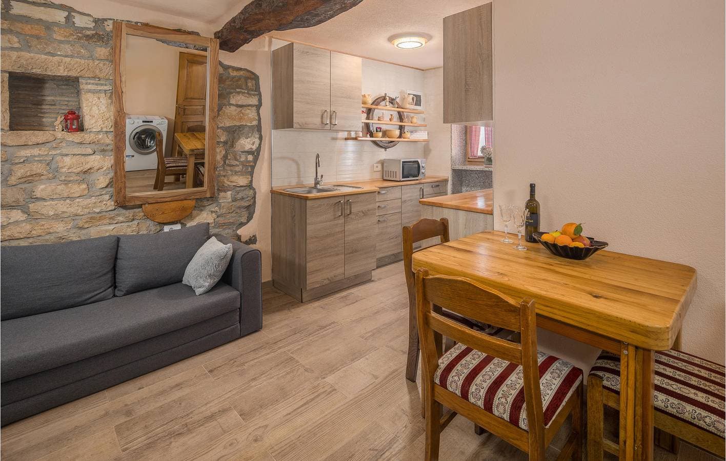 Foto 9 von 15: Ferienwohnung mit Panoramablick, WLAN und Terrasse in der Nähe von Grožnjan