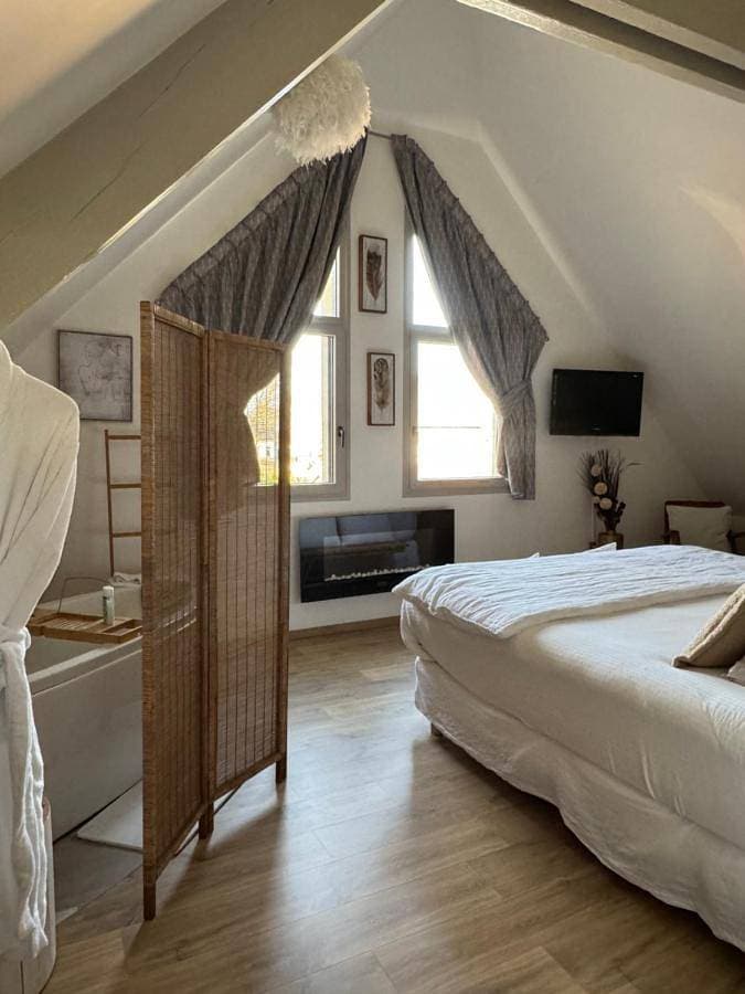 Foto 5 von 16: Double Room with Private Bathroom