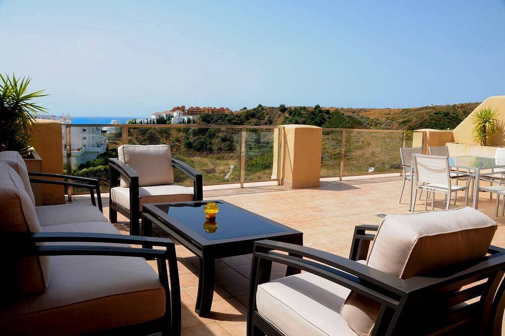 Stilvolles Penthouse-Apartment - perfekt zwischen Estepona und Marbella gelegen 1