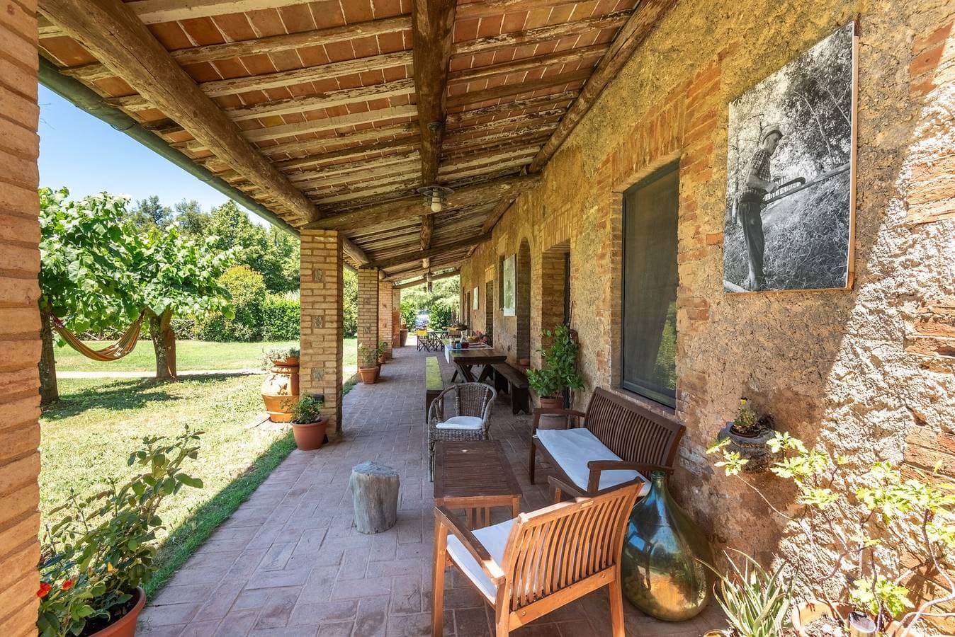 Foto 10 von 24: Zimmer 'Podere Marroneto - Camera 1' mit Bergblick, Gemeinschaftspool und Wi-Fi