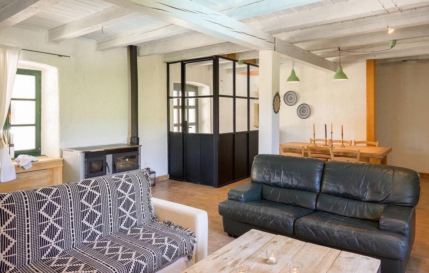 Foto 5 von 47: Geräumige 2-Zimmer-Wohnung mit Pool, WLAN und Parkplatz in der Nähe des Stadtzentrums