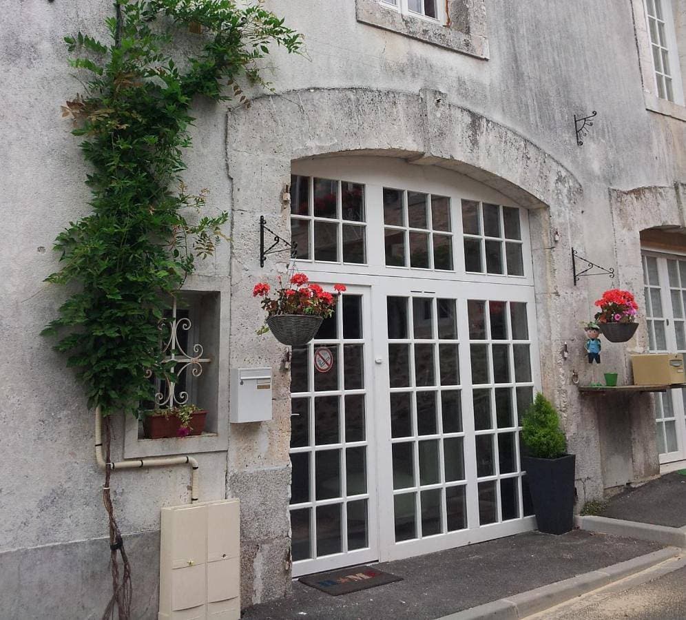 La Belle Maison 1