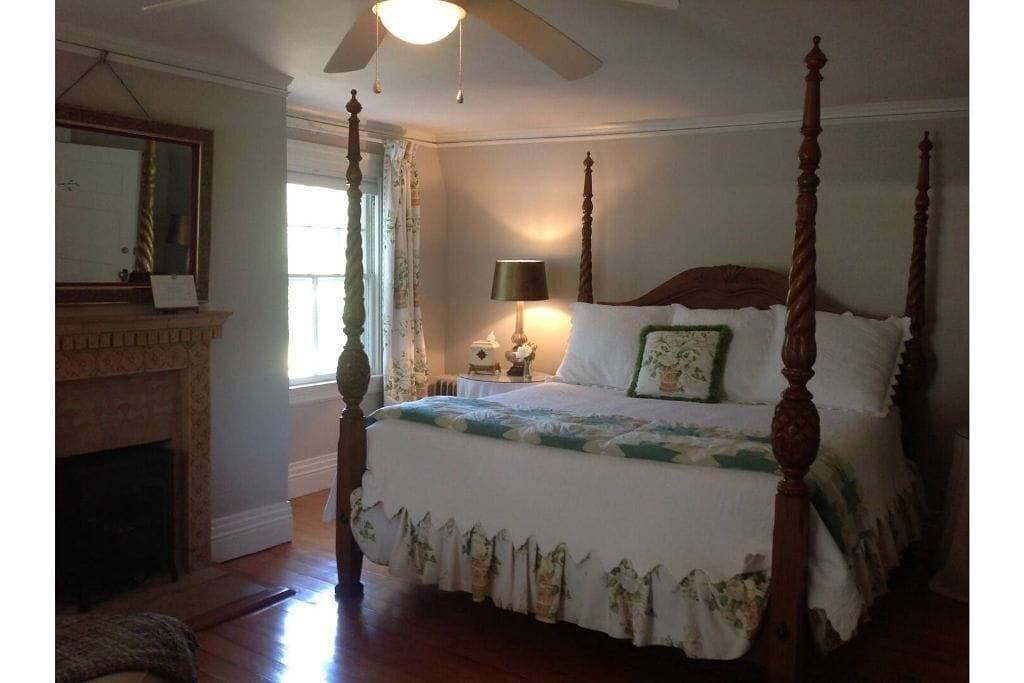 Foto 8 von 29: \"Sabino\" 1 Bdrm Suite