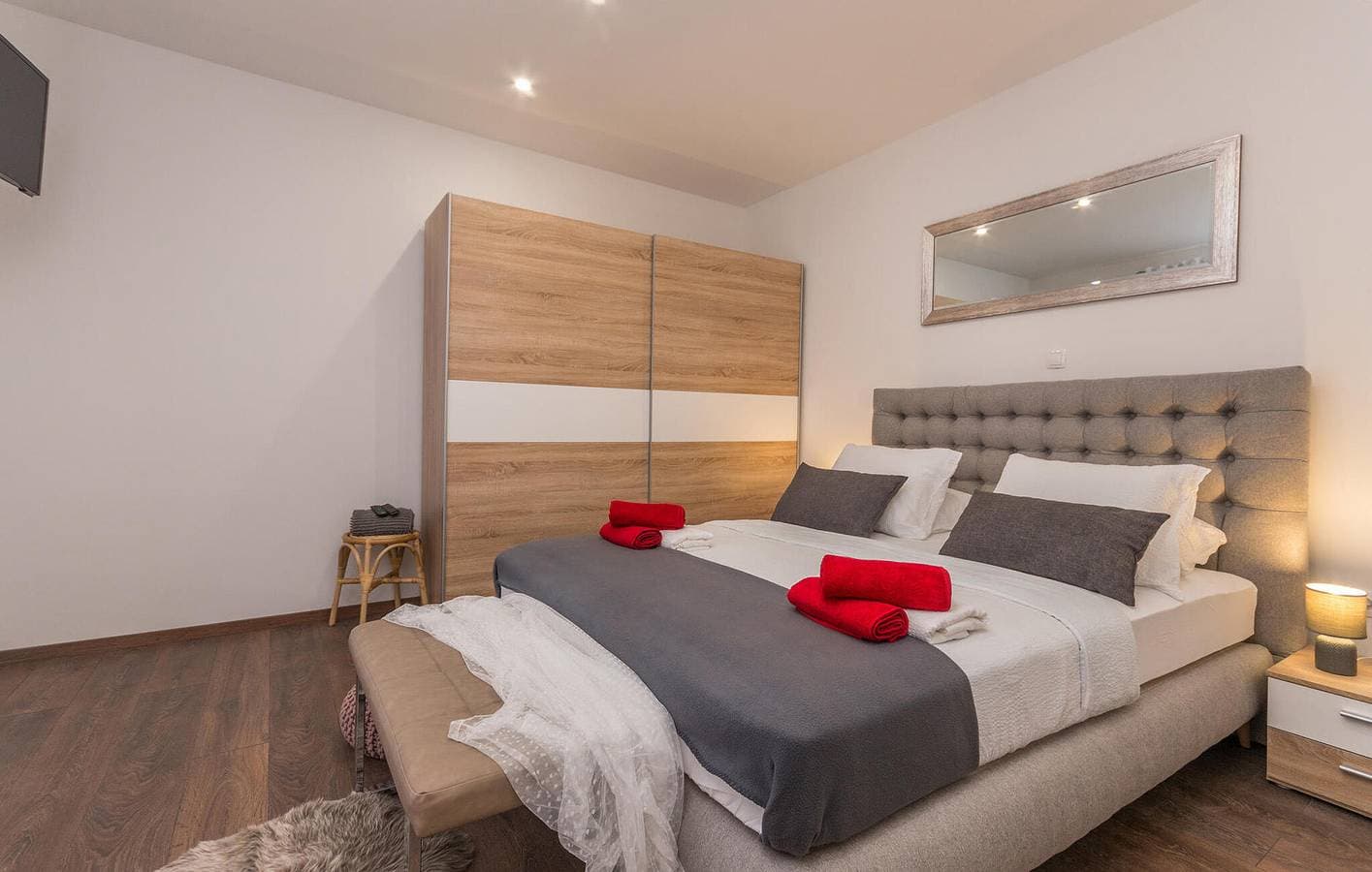 Foto 12 von 24: Gemütliche Ferienwohnung mit Pool, Terrasse und nur 1 km vom Strand entfernt
