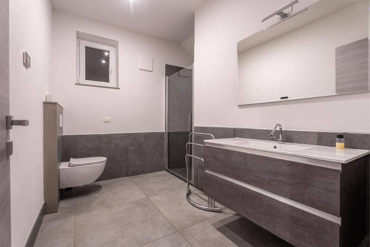 Foto 12 von 27: Double Room with Private Bathroom