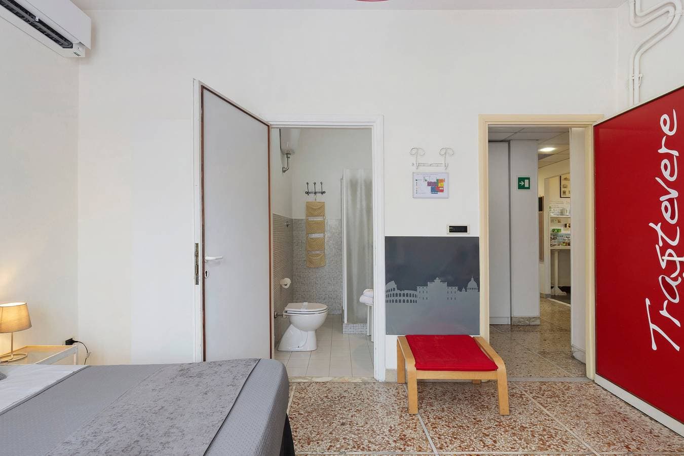 Foto 11 von 14: Zimmer 'Camera Tripla - Trastevere' mit WLAN und Klimaanlage