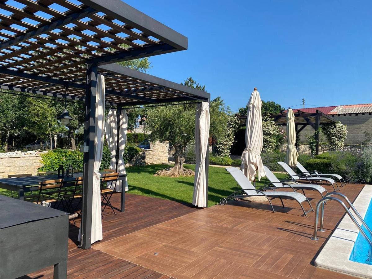 Foto 4 von 33: Villa