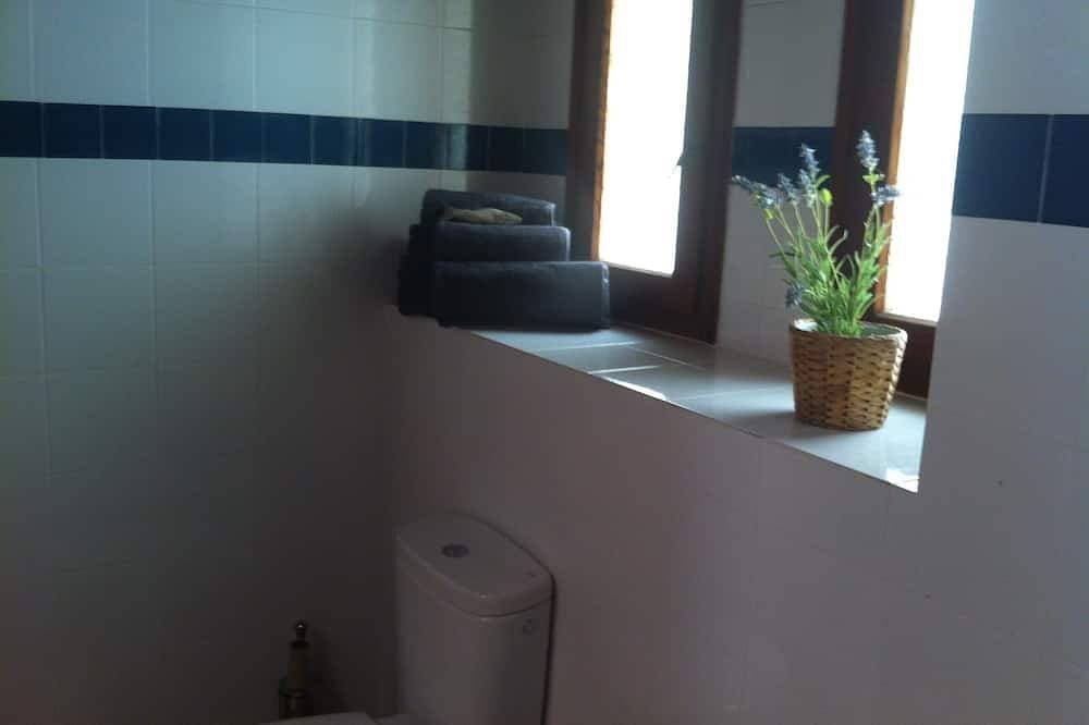 Foto 11 von 30: 'Villa Rubia' luxurious beachfront  house-chic Mediterranean Cadaques