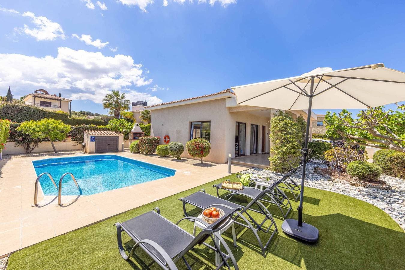 Villa 1