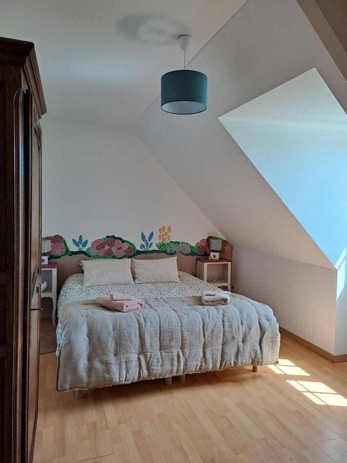 Chambre campagne et salle de bain privée 1