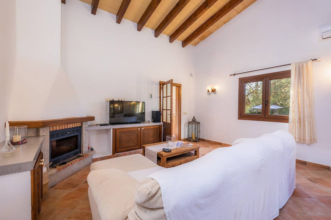 Foto 10 von 27: Ferienhaus 'Villa Toni i María' mit Bergblick, WLAN und Klimaanlage