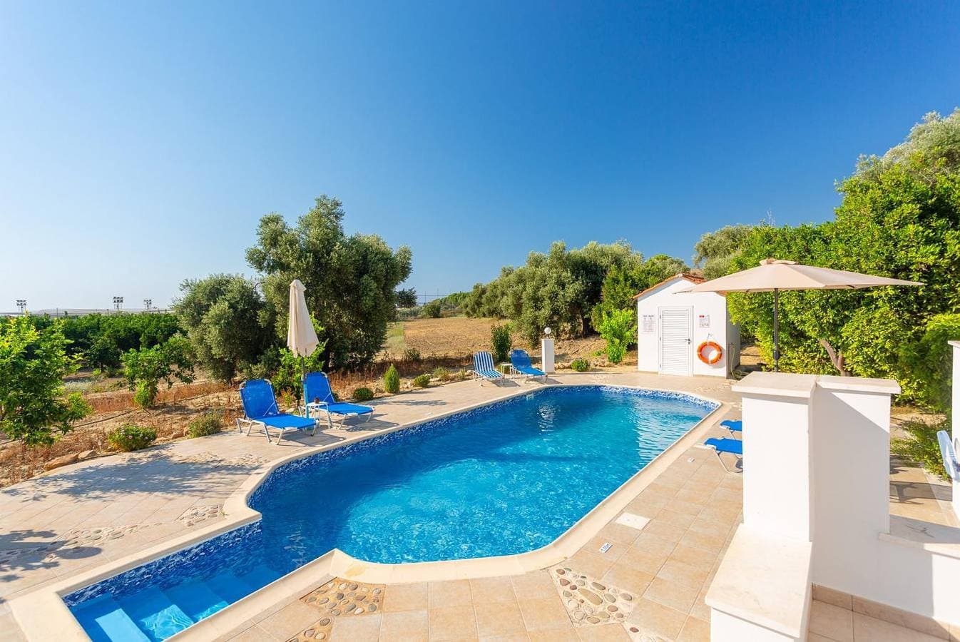 Foto 5 von 34: Villa für 6 Personen mit Terrasse