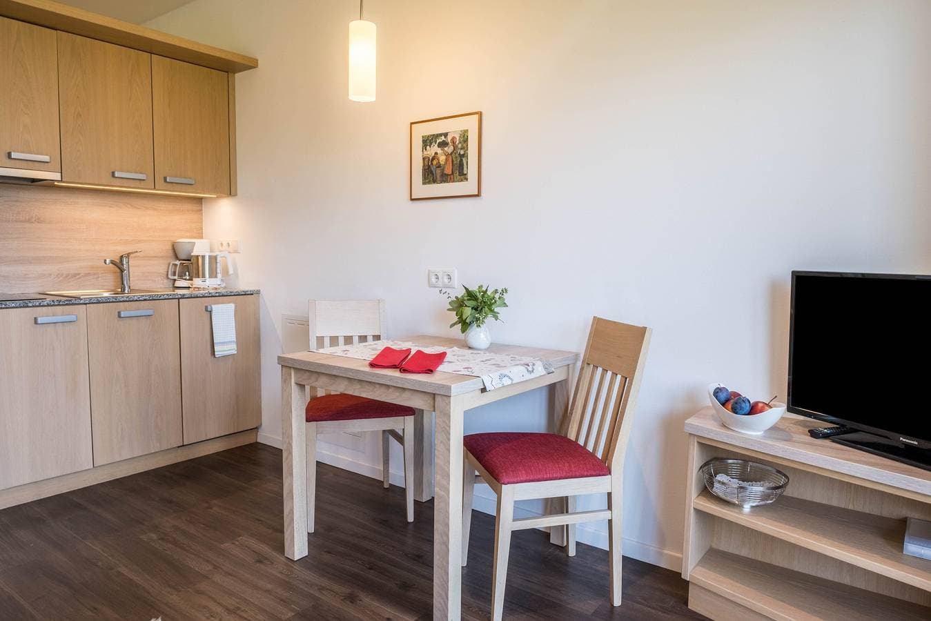 Foto 4 von 26: Ferienwohnung "Urbanhof - Moritzing" mit Bergblick, WLAN & 2 Balkonen