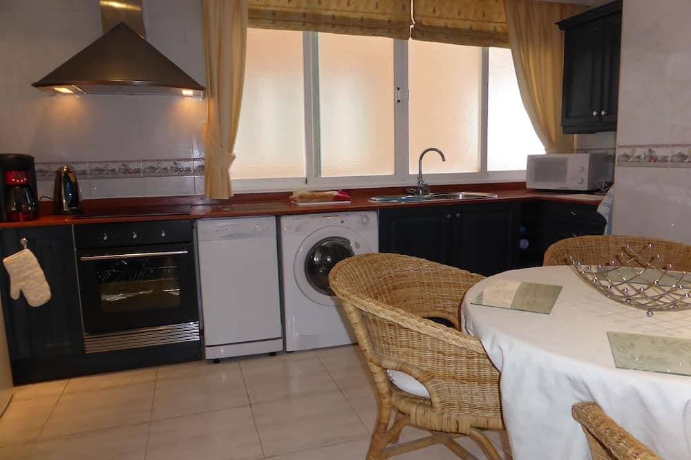 Foto 10 von 26: Geräumige Luxus-Apartment mit 2 Schlafzimmern Frontline