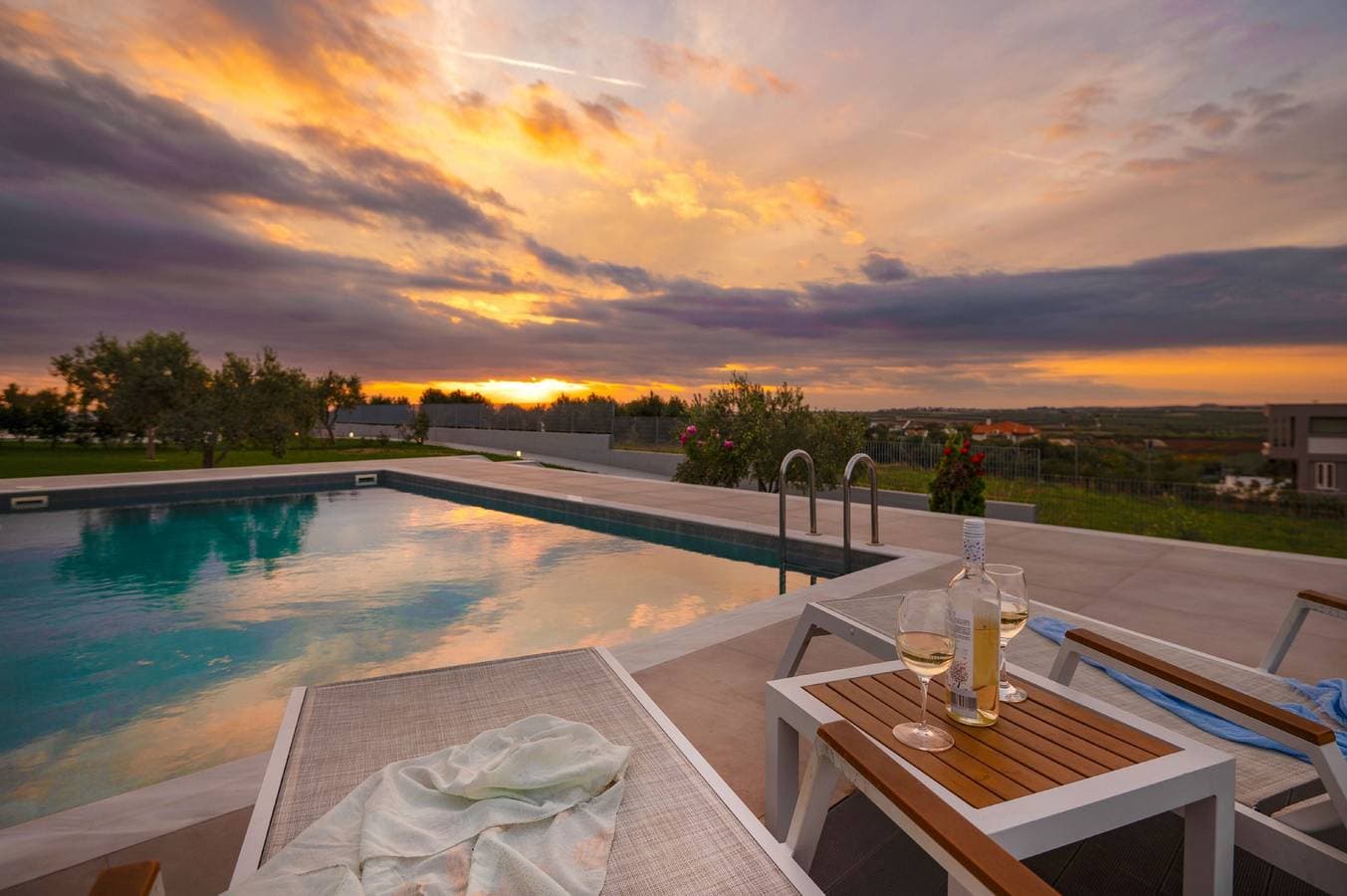 Foto 3 von 38: Sunset Villa